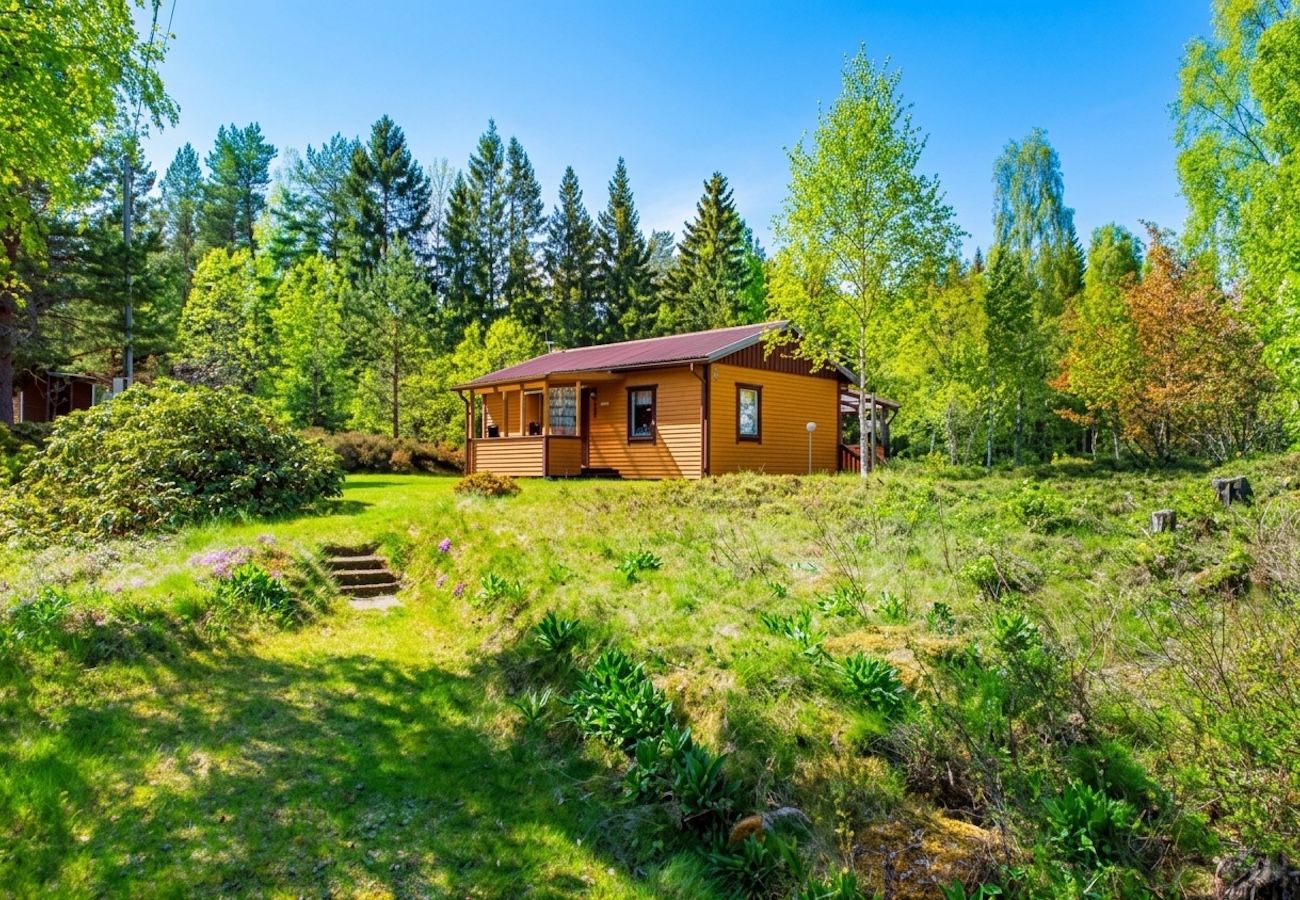 Ferienhaus in Kristinehamn - Ferienhaus mit Seeblick über den Kväggensee