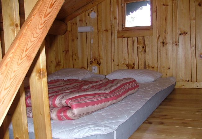 Ferienhaus in Horn - Gemütliche Blockhütte in Seenähe in wunderbarer Natur