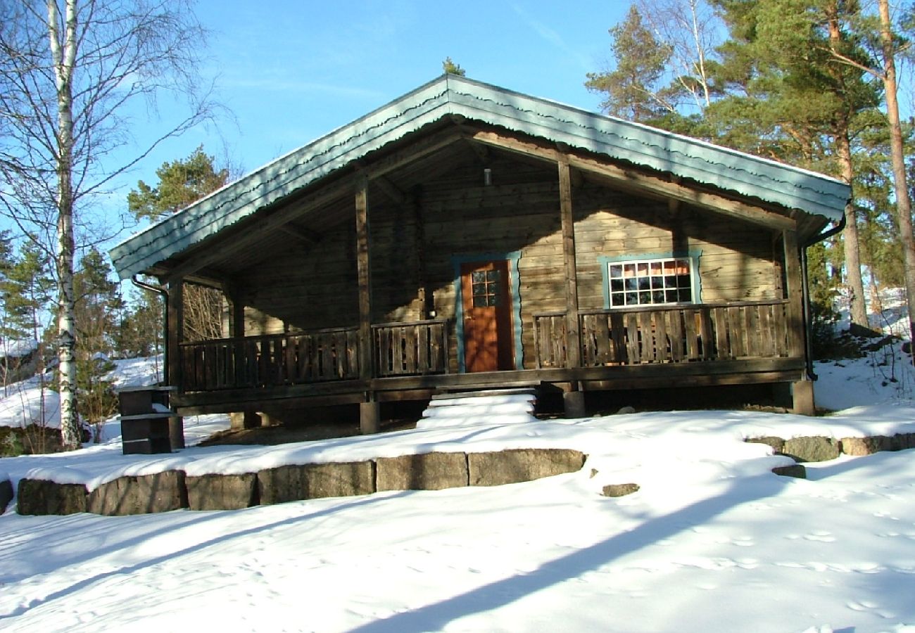 Ferienhaus in Horn - Gemütliche Blockhütte in Seenähe in wunderbarer Natur