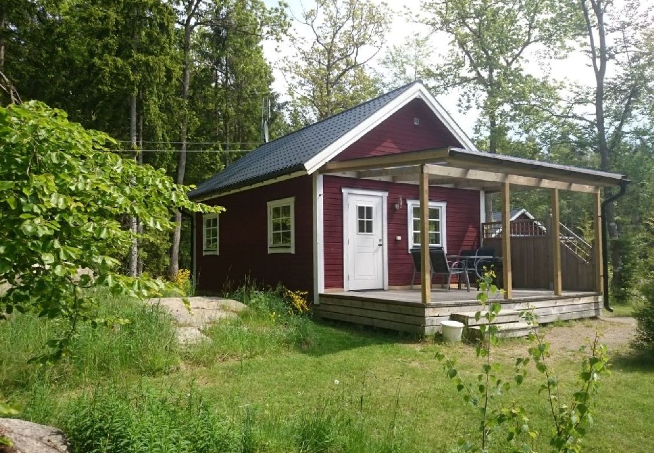 Ferienhaus in Hallaryd - Ferienhausidylle direkt am See