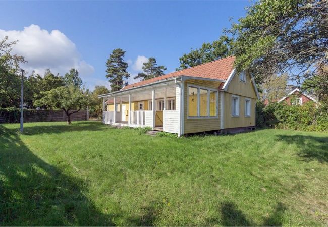 Ferienhaus in Ålem - Ostsee Urlaub mit viel Platz und Sonnenterrasse