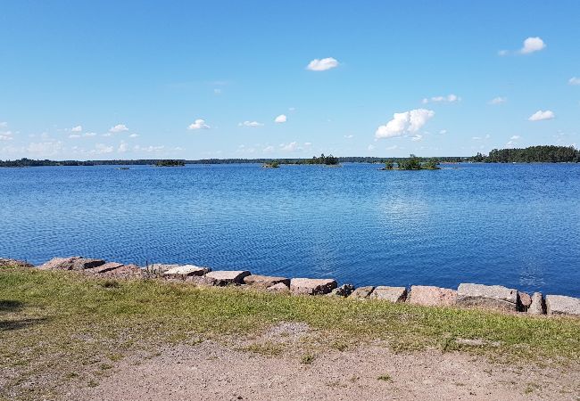 Ferienhaus in Figeholm - Ferienhaus in einer Sommeridylle nur 400 Meter von der Ostsee