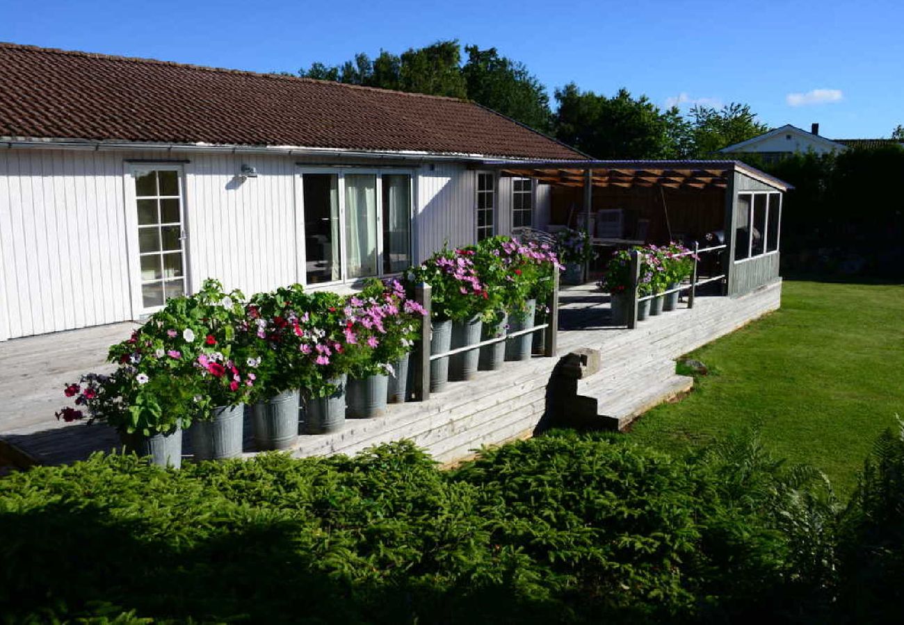 Ferienhaus in Åsa - Großes Ferienhaus 400 Meter vom Meer