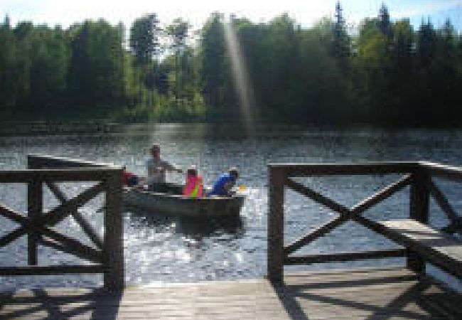 Ferienhaus in Bjärnum - 2 Ferienhäuser mit Sauna und Whirlpool direkt am See Ferienhaus in Bjärnum - 2 Ferienhäuser mit Sauna und Whirlpool direkt am See