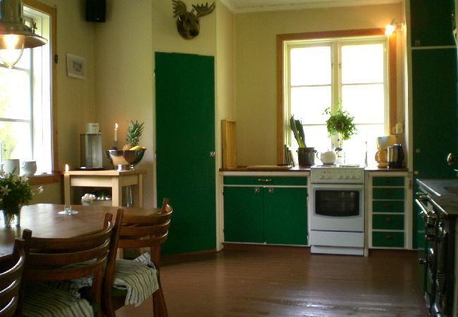 Ferienhaus in Hagfors - Waldhof mit drei Gebäuden für bis zu 14 Personen in absoluter Alleinlage Ferienhaus in Hagfors - Waldhof mit drei Gebäuden für bis zu 14 Personen in absoluter Alleinlage
