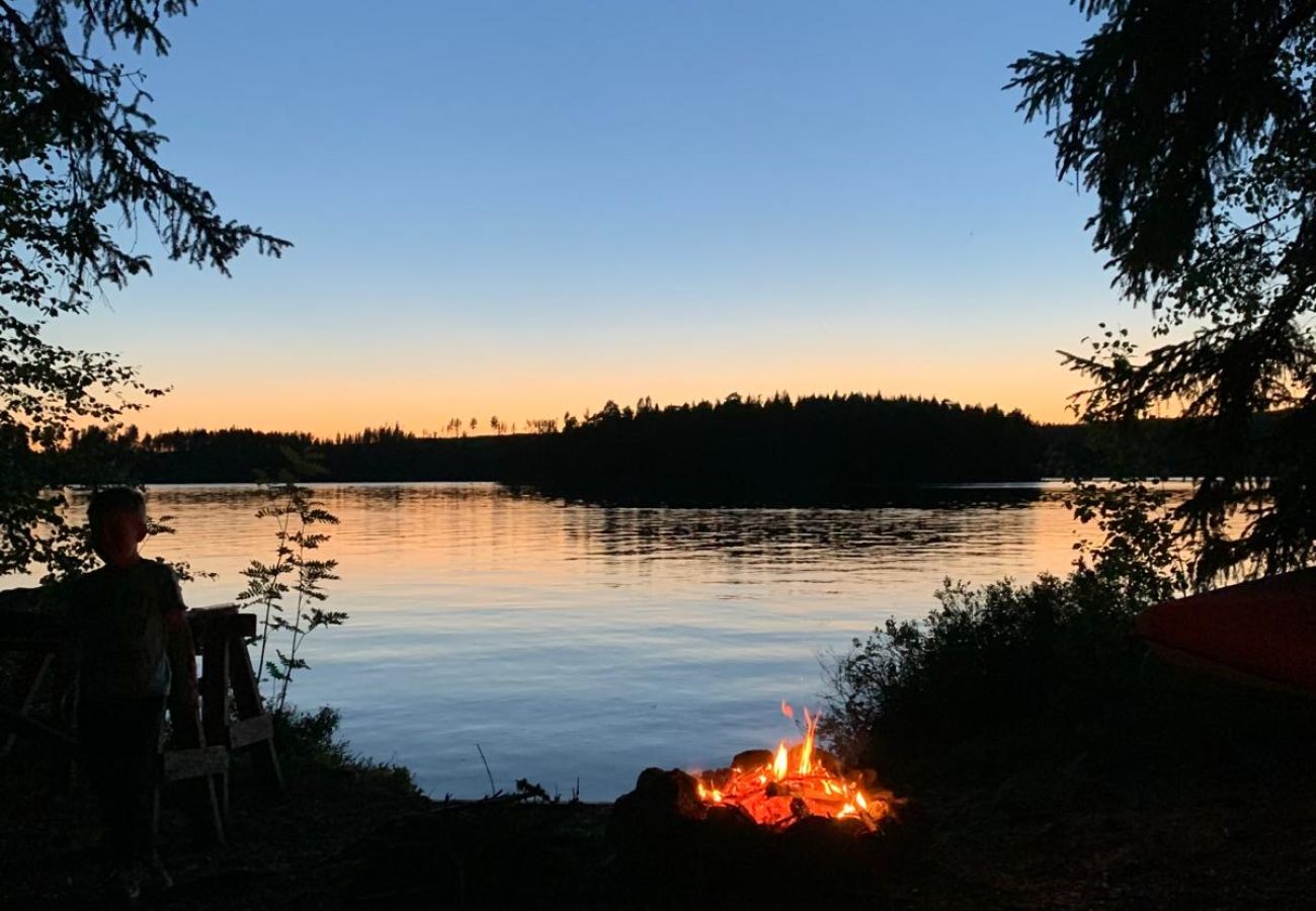 Ferienhaus in Hagfors - Waldhof mit drei Gebäuden für bis zu 14 Personen in absoluter Alleinlage