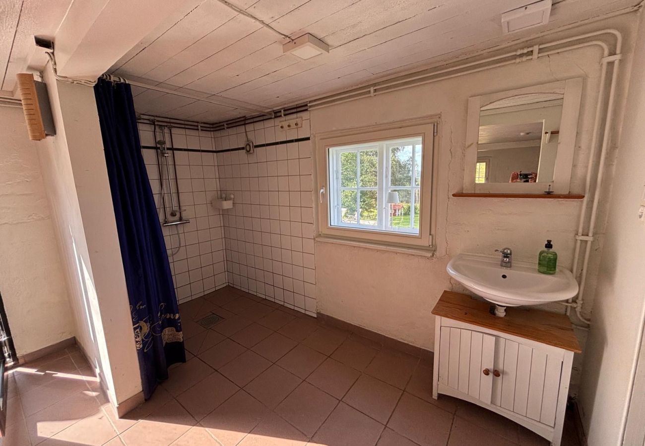 Ferienhaus in Hagfors - Waldhof mit drei Gebäuden für bis zu 14 Personen in absoluter Alleinlage