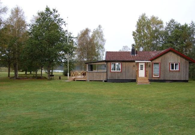 Ferienhaus in Vegby - Exklusive Lage in einer Bucht des Åsundensee