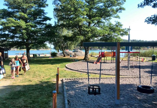 Ferienwohnung in Saltsjöbaden - Künstlervilla in den Schären Stockholms mit Meerblick nach drei Seiten Ferienwohnung in Saltsjöbaden - Künstlervilla in den Schären Stockholms mit Meerblick nach drei Seiten
