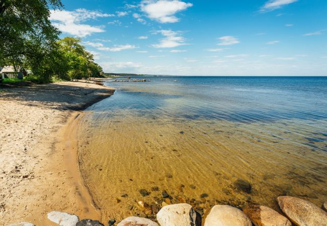 Ferienhaus in Kivik - Urlaub auf Österlen, einen Steinwurf vom Meer entfernt