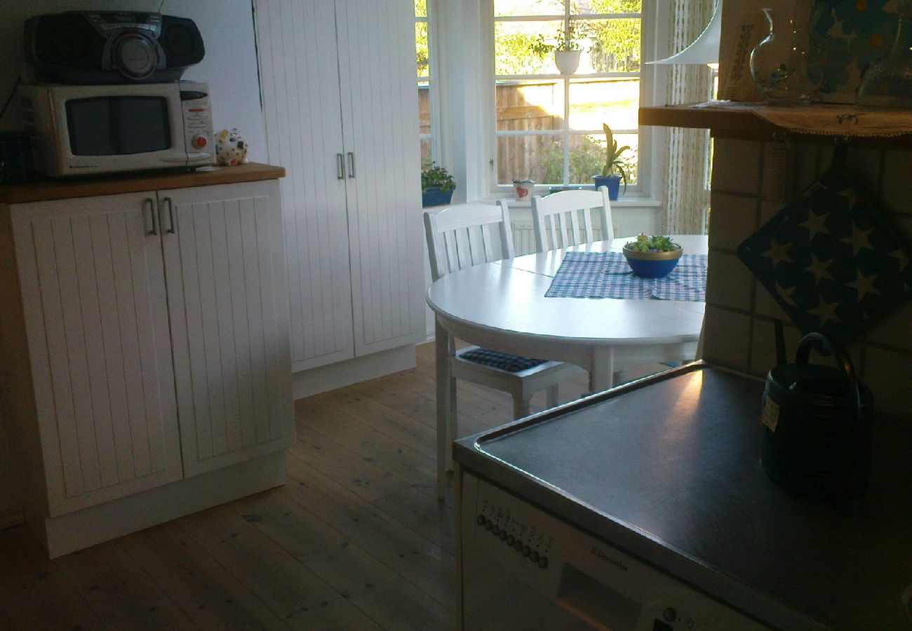 Ferienhaus in Kivik - Urlaub auf Österlen, einen Steinwurf vom Meer entfernt