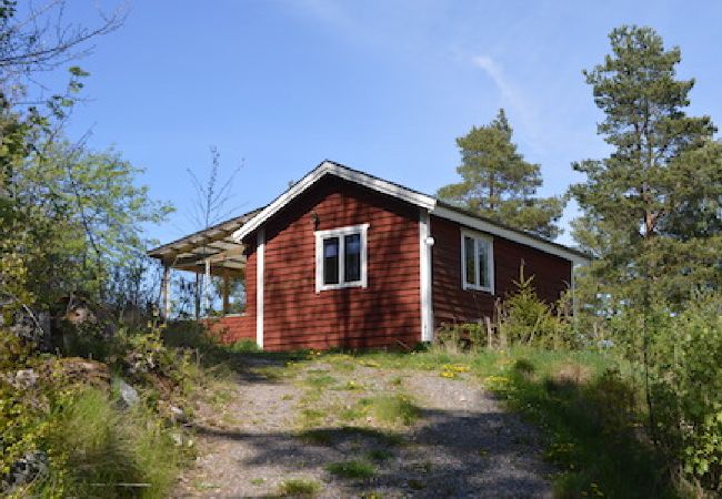  in Vikbolandet - Angler-Ferienhaus 50 Meter vom Wasser 