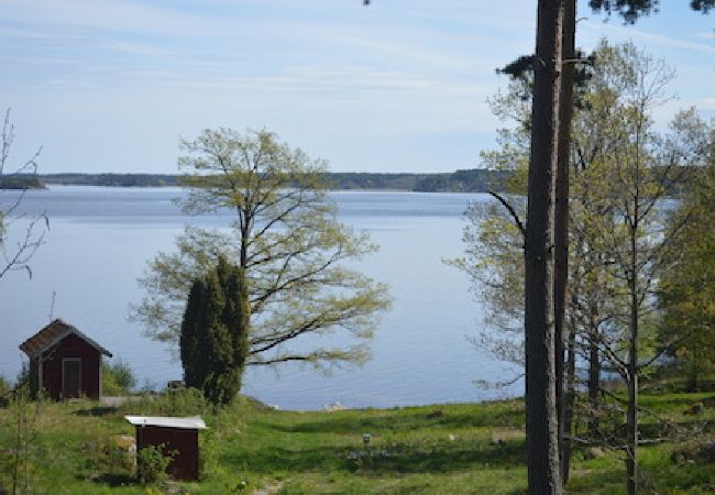 Ferienhaus in Vikbolandet - Angler-Ferienhaus 50 Meter vom Wasser  Ferienhaus in Vikbolandet - Angler-Ferienhaus 50 Meter vom Wasser