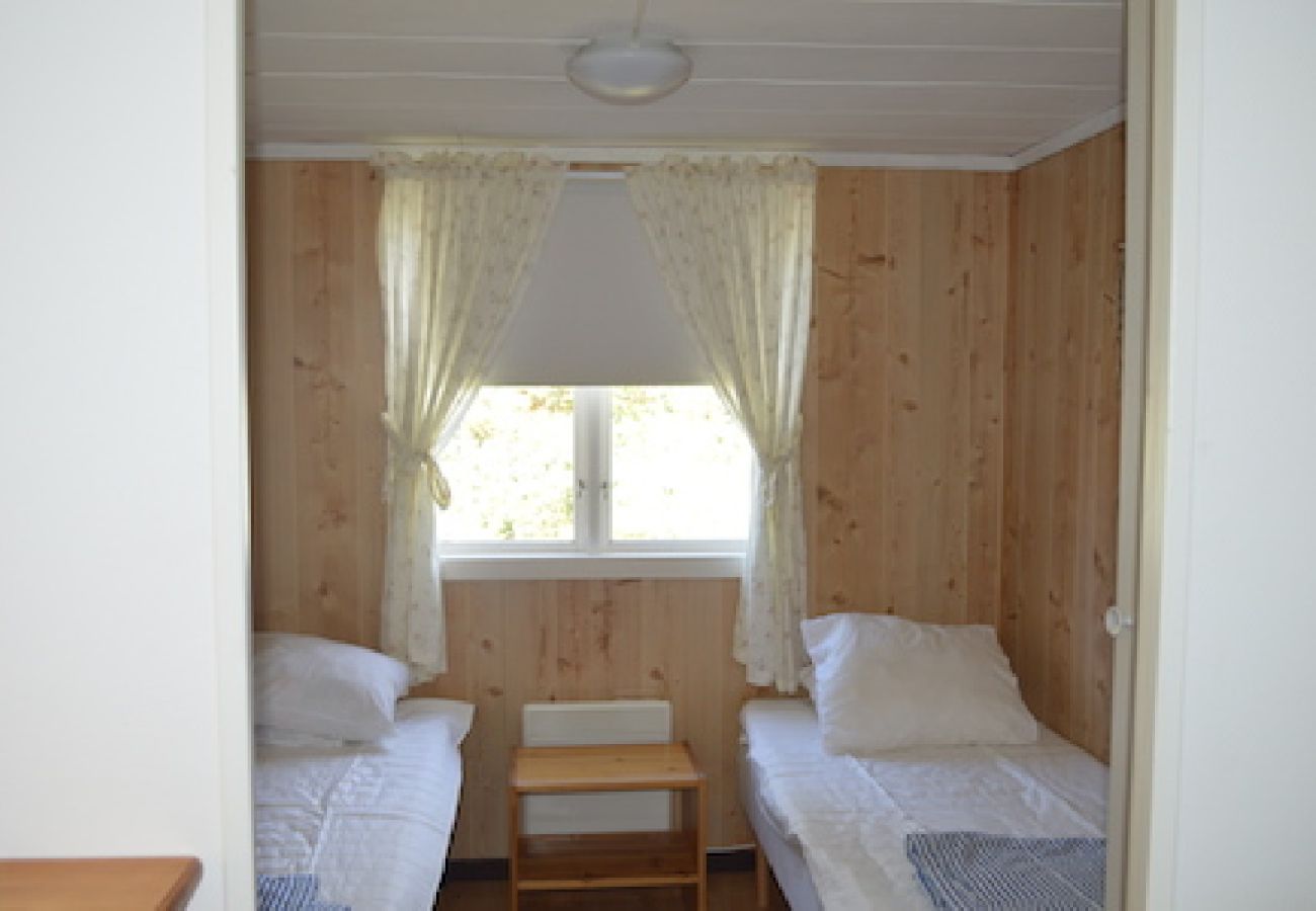 Ferienhaus in Vikbolandet - Angler-Ferienhaus 50 Meter vom Wasser 
