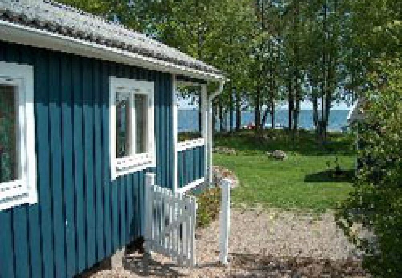 Ferienhaus in Sölvesborg - Ferienhaus direkt an der Ostsee auf einem Wassergrundstück