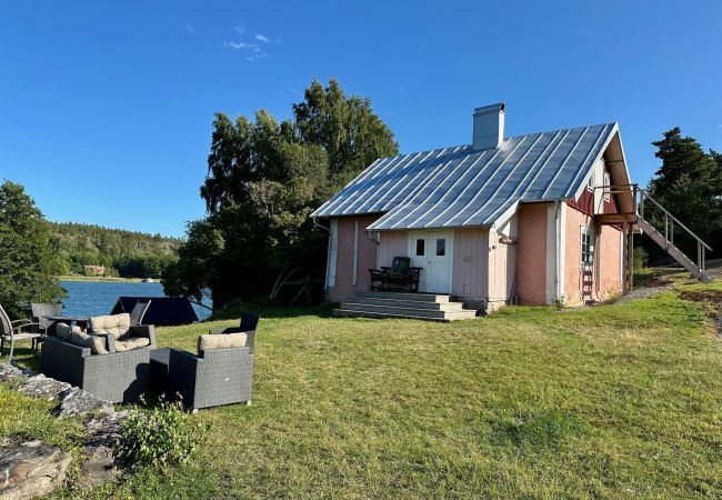 Ferienhaus in Sorunda - Einzigartige, einfache Unterkunft im Stockholmer Schären auf einer Halbinsel bei Sorunda.