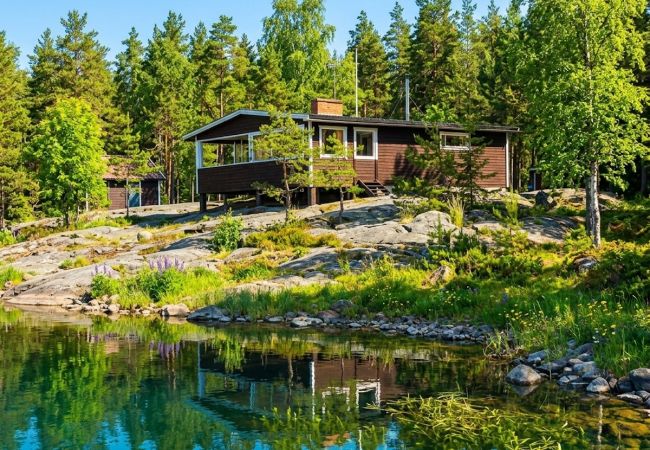 Ferienhaus in Kristinehamn - Fantastischer Panoramablick über den Vänernsee, beste Lachsangelmöglichkeiten