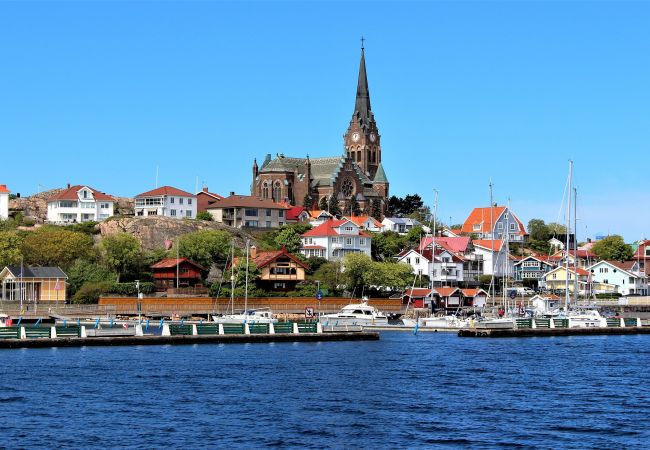 Ferienhaus in Lysekil - Ferienhaus mit Meerblick in Lysekils beliebtestem Viertel Gamlestan