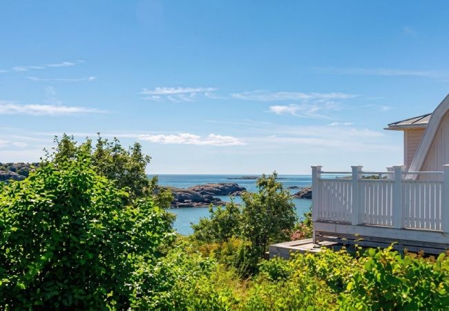 Ferienhaus in Lysekil - Ferienhaus mit Meerblick in Lysekils beliebtestem Viertel Gamlestan