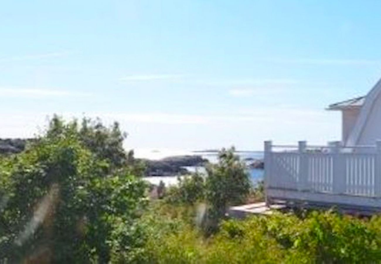 Ferienhaus in Lysekil - Ferienhaus mit Meerblick in Lysekils beliebtestem Viertel Gamlestan