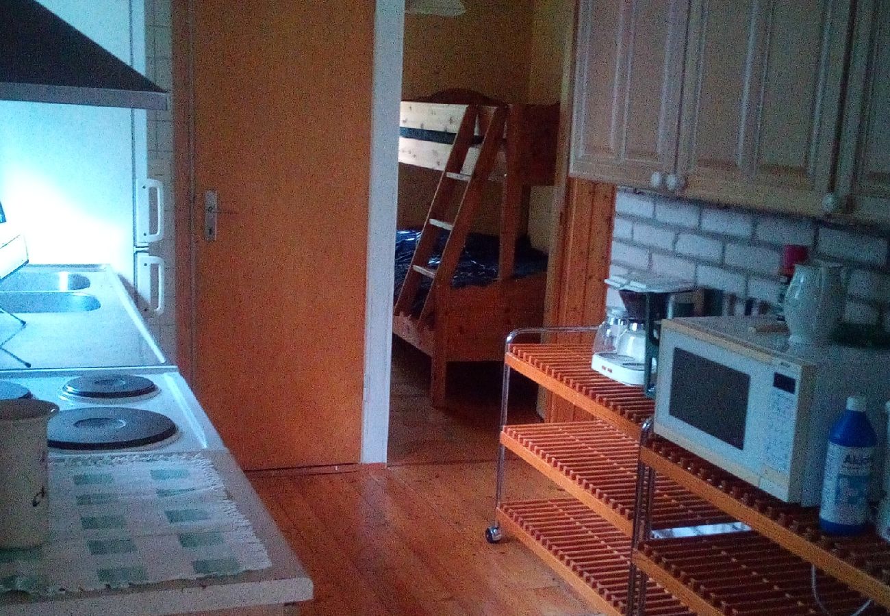 Ferienhaus in Berga - Einsames Häuschen mit eigener Badestelle