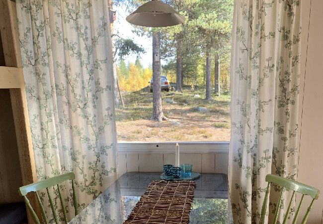 Ferienhaus in Nattavaaraby - In der Wildnis am See und wunderschöner Natur (ohne Strom, Wasser, Badezimmer) Ferienhaus in Nattavaaraby - In der Wildnis am See und wunderschöner Natur (ohne Strom, Wasser, Badezimmer)
