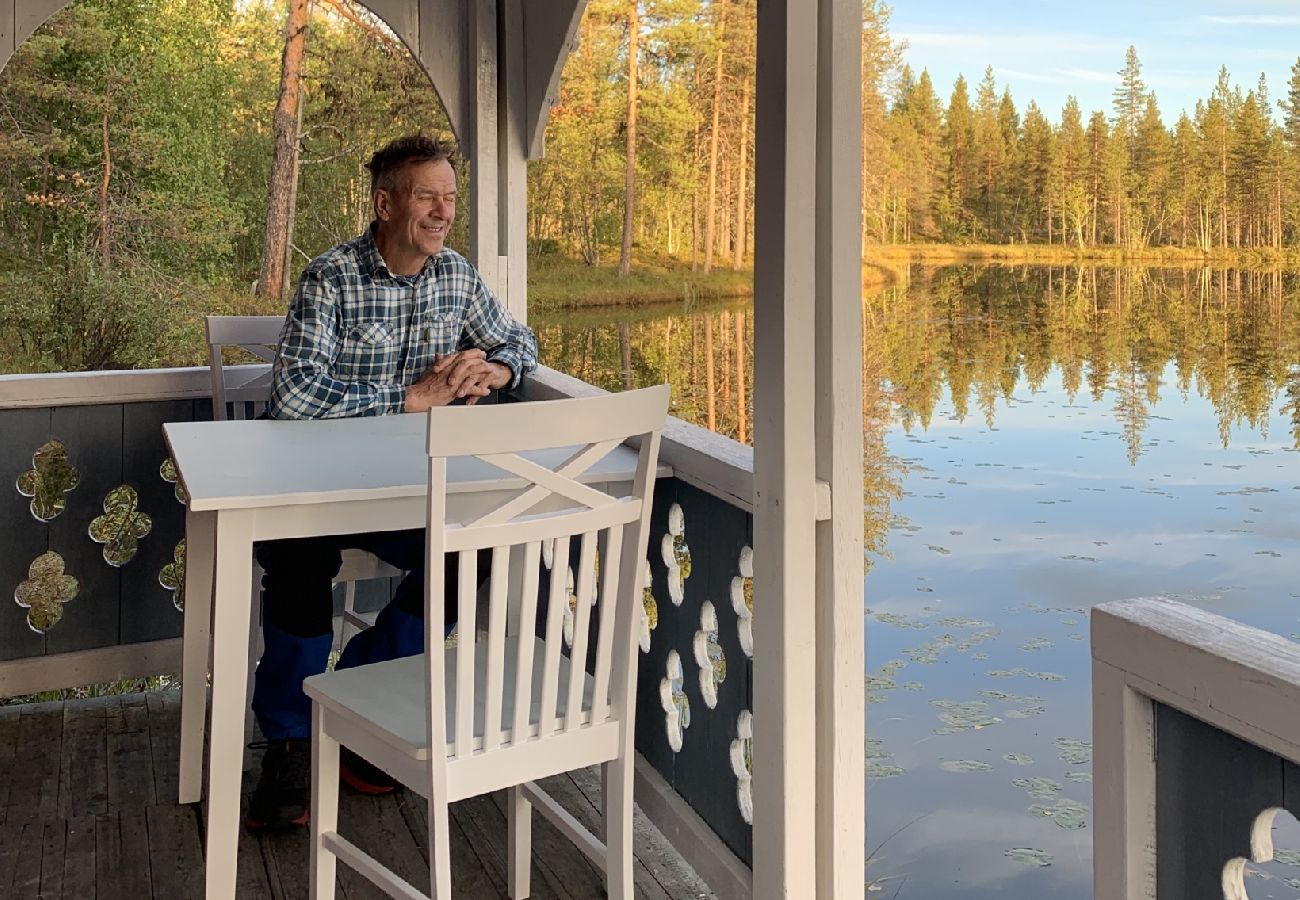 Ferienhaus in Nattavaaraby - In der Wildnis am See und wunderschöner Natur (ohne Strom, Wasser, Badezimmer)