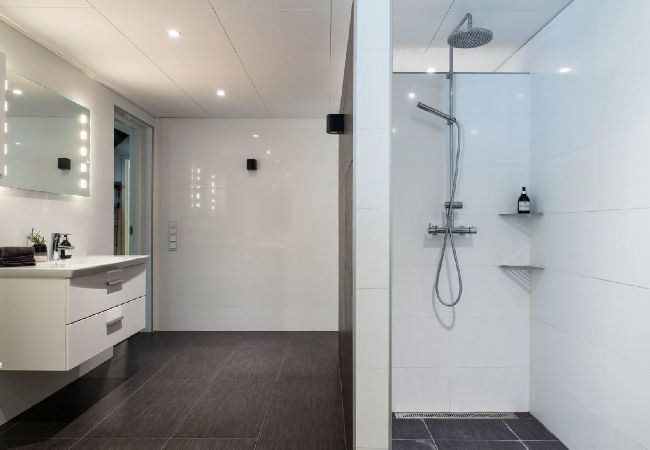 Ferienhaus in Åhus - Spa Villa direkt an der Ostsee in Åhus Ferienhaus in Åhus - Spa Villa direkt an der Ostsee in Åhus