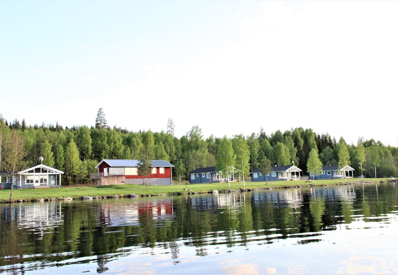 Ferienhaus in Svärdsjö - Modernes Ferienhaus direkt am wunderschönen Hinsensee