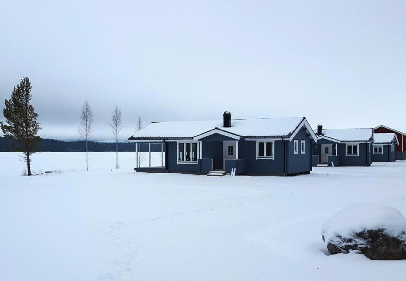 Ferienhaus in Svärdsjö - Modernes Ferienhaus direkt am wunderschönen Hinsensee