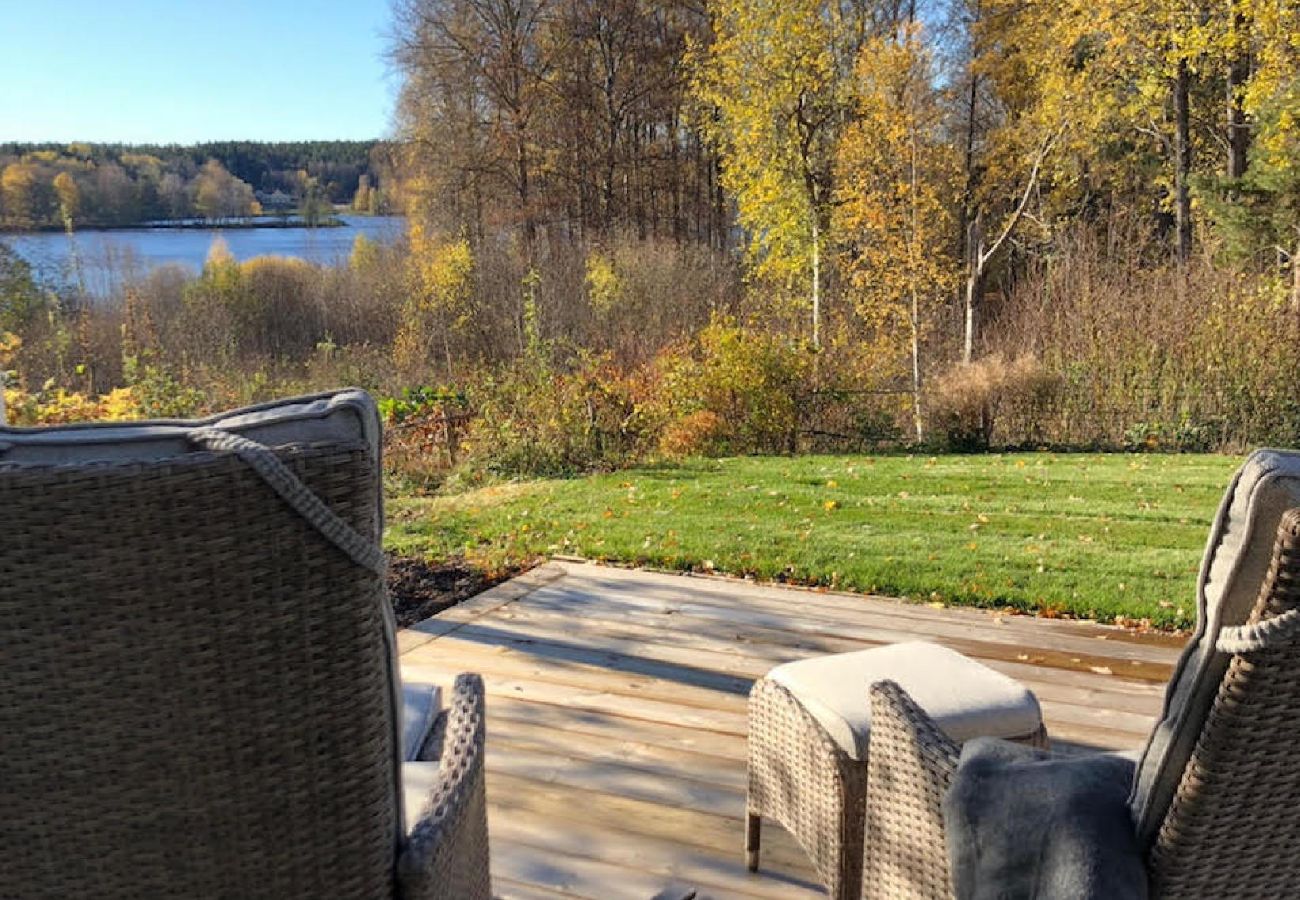 Ferienhaus in Stavsjö - Schöne Studio Ferienwohnung mit Seeblick in Sörmland