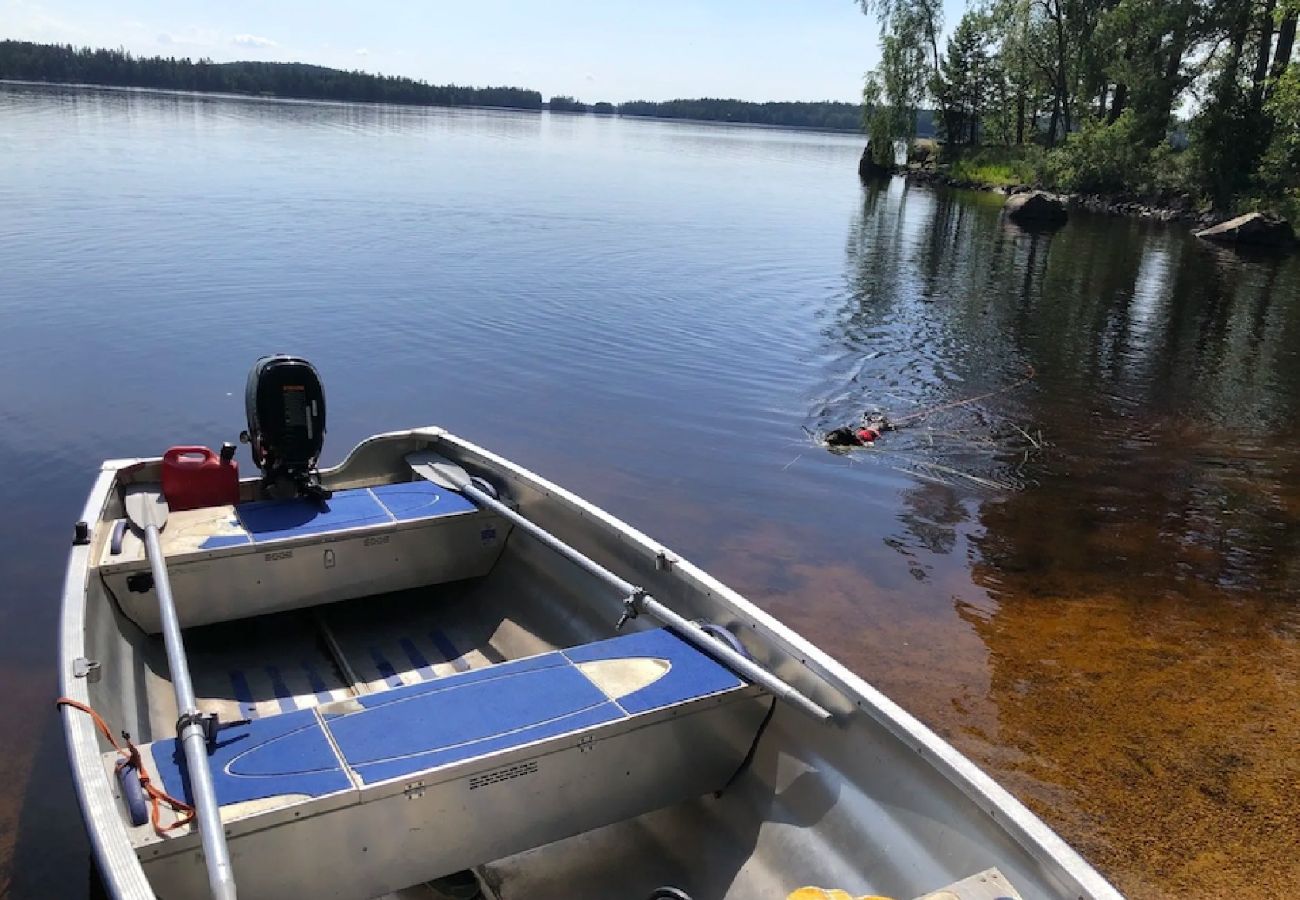 Ferienhaus in Stockaryd - Urlaubsparadies am See mit Boot und Sauna