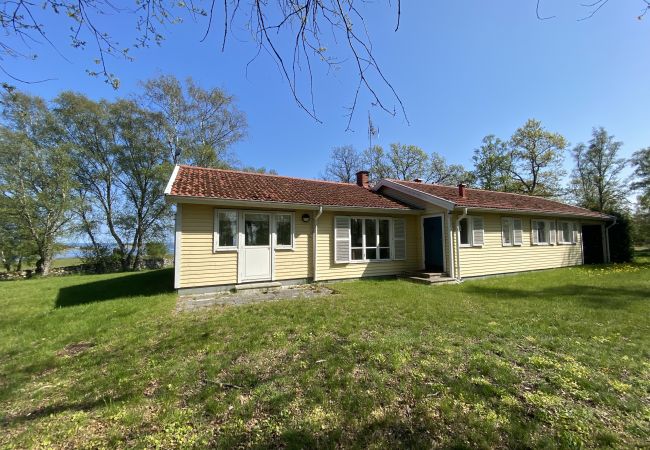 Ferienhaus in Bergkvara - Ferienhaus mit Meerblick in den Schären