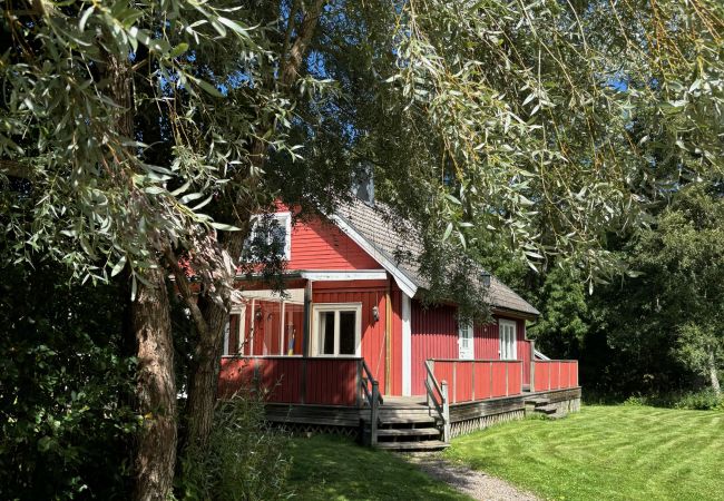 Ferienhaus in Åsarp - Urlaub am Fluss Ätran in ruhiger und ungestörter Lage Ferienhaus in Åsarp - Urlaub am Fluss Ätran in ruhiger und ungestörter Lage
