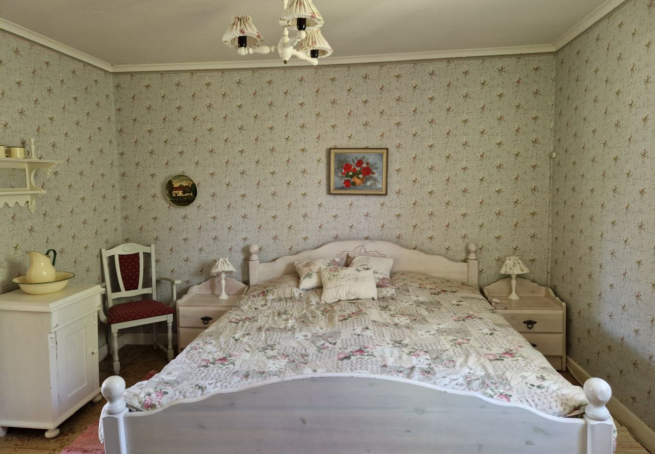 Landhaus in Gullabo - Urlaub zwischen Wald und Pferdekoppeln in Småland