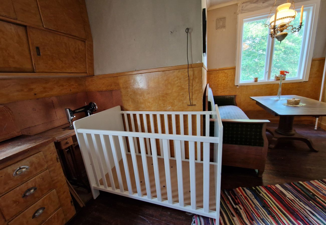 Landhaus in Gullabo - Urlaub zwischen Wald und Pferdekoppeln in Småland