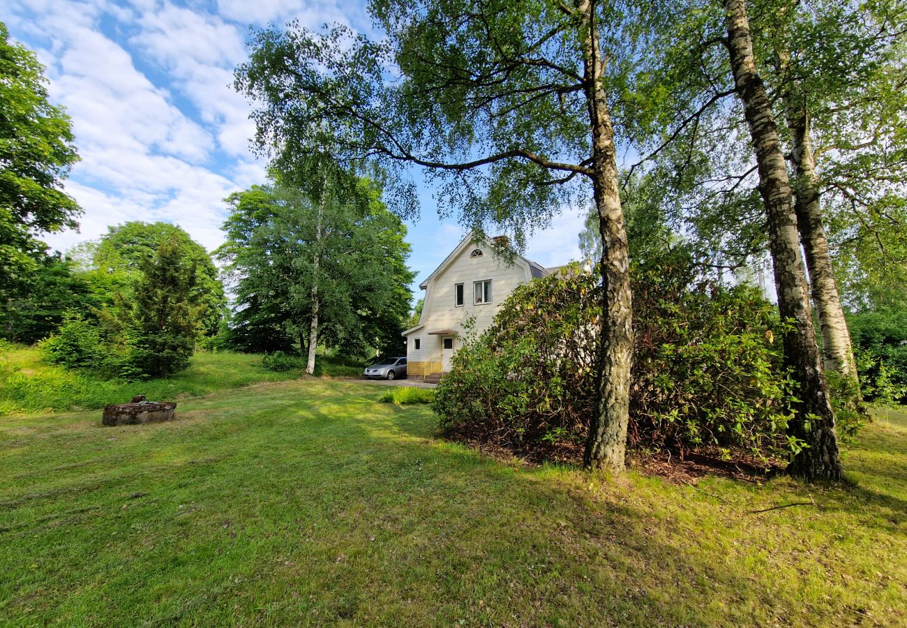 Ferienhaus in Gullabo - Urlaub zwischen Wald und Pferdekoppeln in Småland