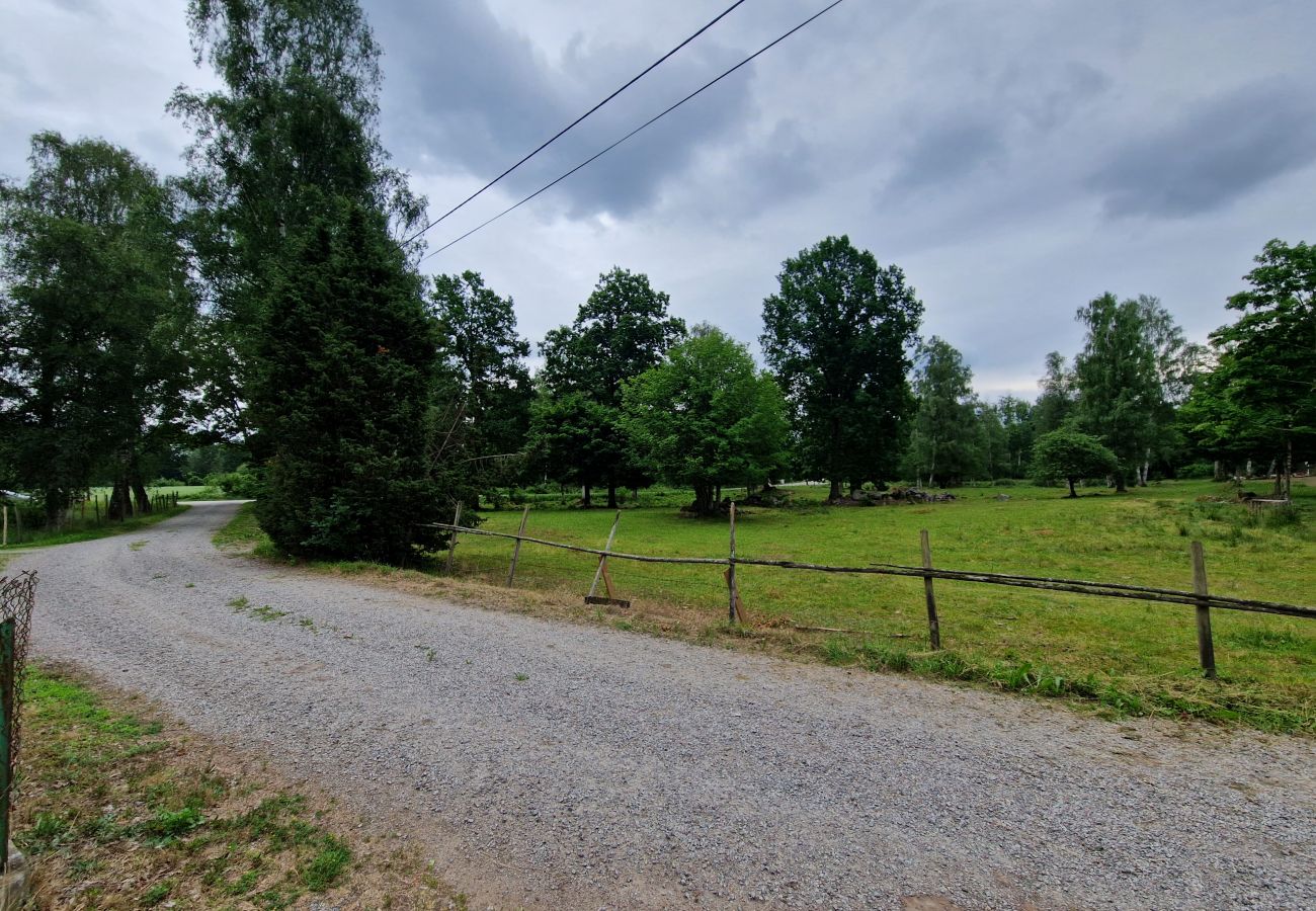 Landhaus in Gullabo - Urlaub zwischen Wald und Pferdekoppeln in Småland