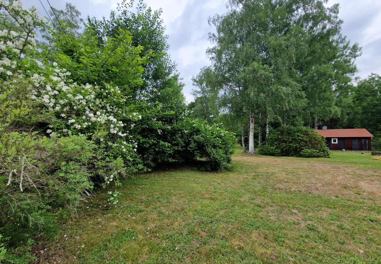 Ferienhaus in Gullabo - Urlaub zwischen Wald und Pferdekoppeln in Småland