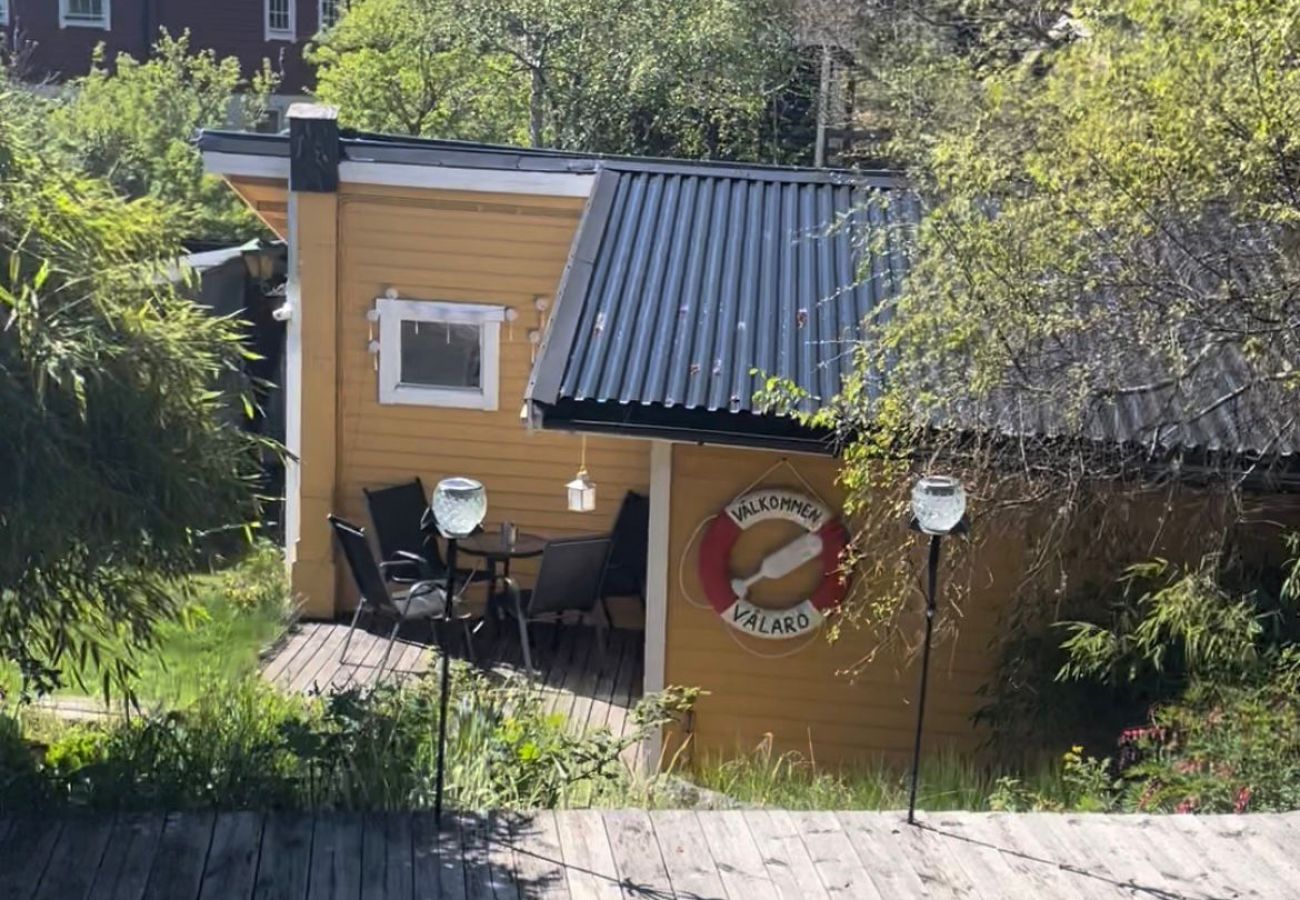 Ferienhaus in Vålarö - Fantastische Lage am Meer mit Pool und Inga Lindstr&amp;amp;amp;ouml;m um die Ecke