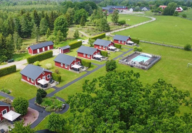 Ferienhaus in Väckelsång - Ferienhaus mit Seeblick, Pool und Boot in Småland