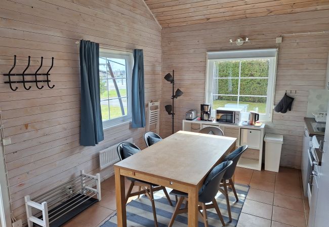 Ferienhaus in Väckelsång - Ferienhaus mit Seeblick, Pool und Boot in Småland