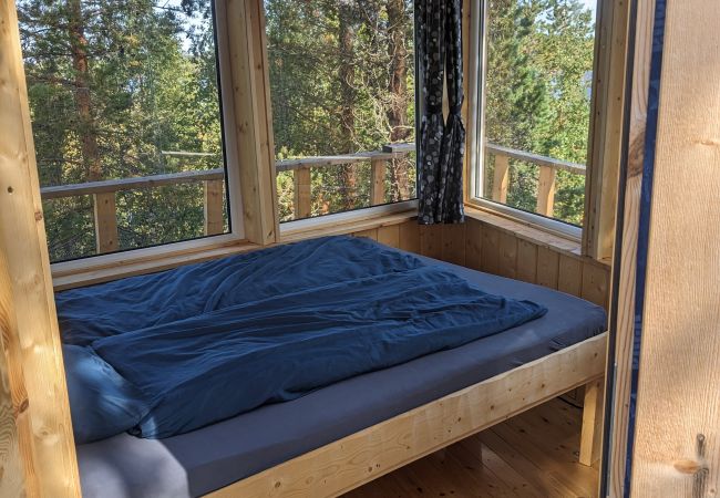 Ferienhaus in Arvidsjaur - Hoch in den Bäumen in Nordschweden  mit Seeblick und Elchen unter der Terrasse