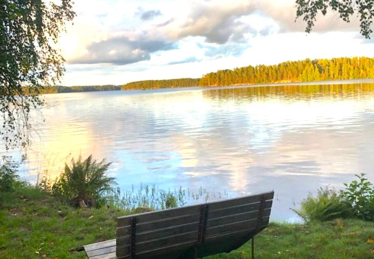 Ferienhaus in Ydre - Urlaub direkt am See Östra Lägern