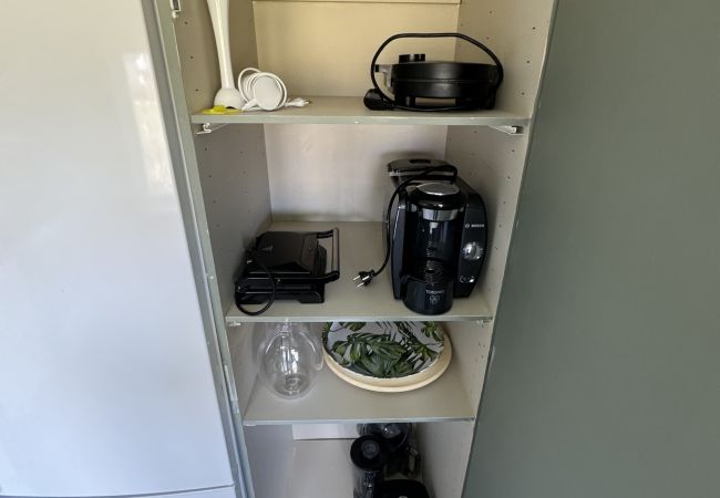 Ferienhaus in Älvsered - Zweistöckiges Ferienhaus mit großem Garten in der Nähe eines Sees und mehrerer schöner Naturschutzgebiete Ferienhaus in Älvsered - Zweistöckiges Ferienhaus mit großem Garten in der Nähe eines Sees und mehrerer schöner Naturschutzgebiete