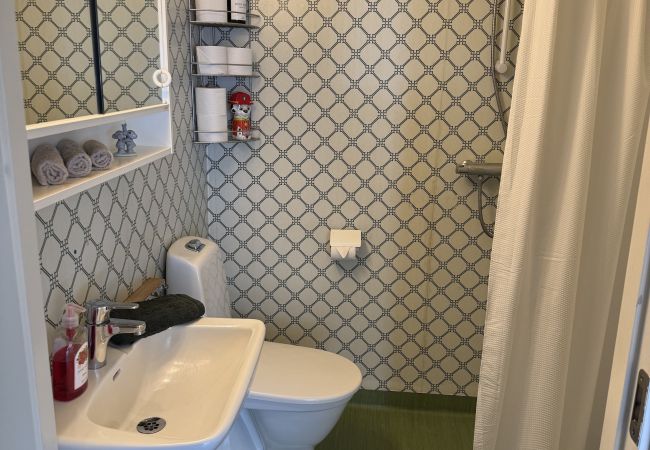 Ferienhaus in Älvsered - Zweistöckiges Ferienhaus mit großem Garten in der Nähe eines Sees und mehrerer schöner Naturschutzgebiete Ferienhaus in Älvsered - Zweistöckiges Ferienhaus mit großem Garten in der Nähe eines Sees und mehrerer schöner Naturschutzgebiete