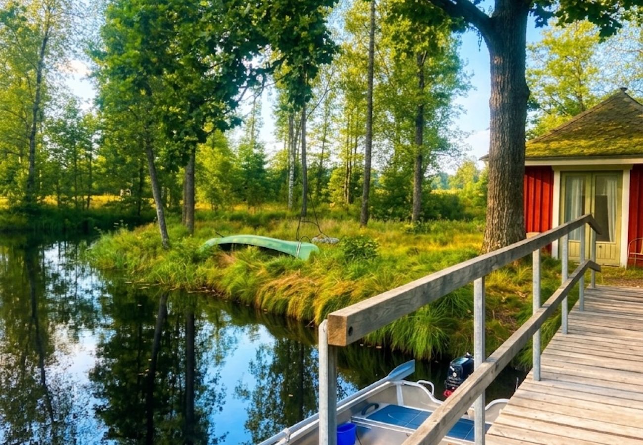 Ferienhaus in Annerstad - Liebevoll eingerichtetes Ferienhaus am Fluss und Seenähe perfekt zum Angeln und Relaxen