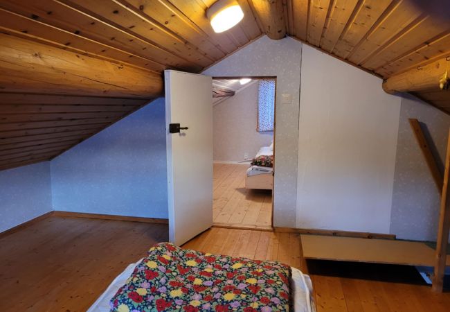 Ferienhaus in Gällö - Gemütliches Ferienhaus mit Seeblick, Wifi und Boot in der Bergwelt von Jämtland Ferienhaus in Gällö - Gemütliches Ferienhaus mit Seeblick, Wifi und Boot in der Bergwelt von Jämtland