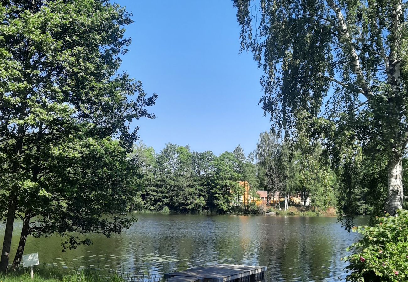 Ferienhaus in Billingsfors - Schönes, bequemes Ferienhaus unweit vom Lachssee im naturschönen Dalsland