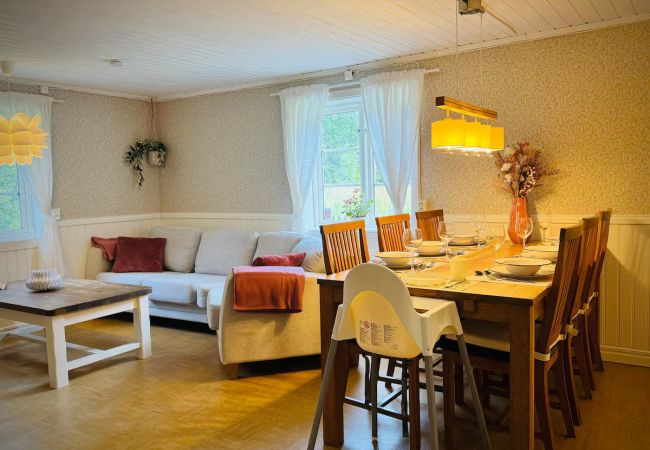 Ferienhaus in Vretstorp - Charmantes, renoviertes Ferienhaus in Alleinlage wenige Minuten vom See  Ferienhaus in Vretstorp - Charmantes, renoviertes Ferienhaus in Alleinlage wenige Minuten vom See